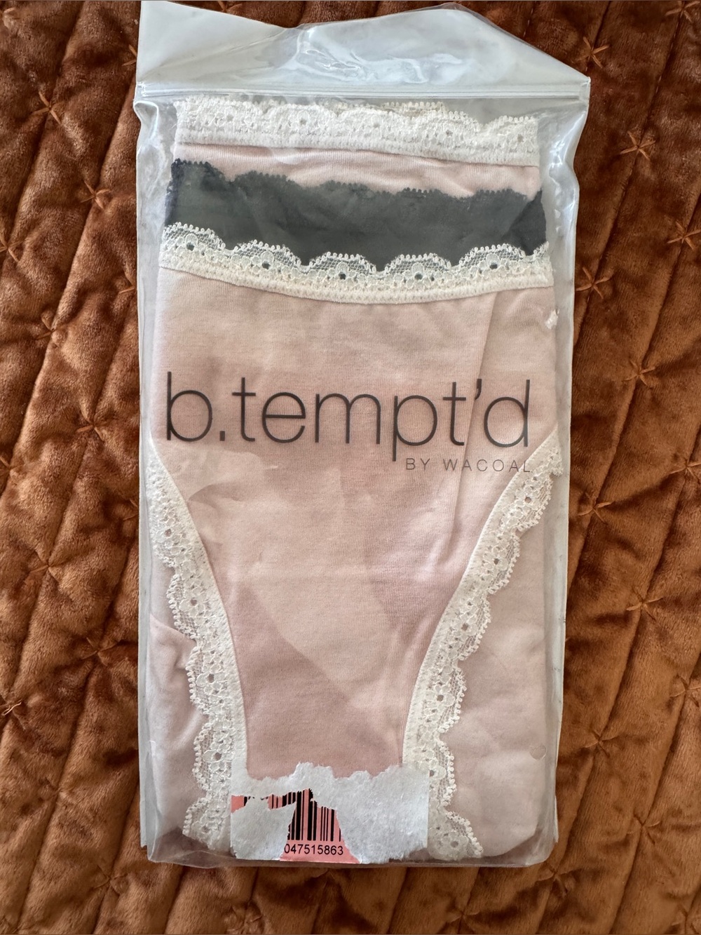 b.tempt’d Wacoal Bikini Panties 3 Pack Size Small NWT